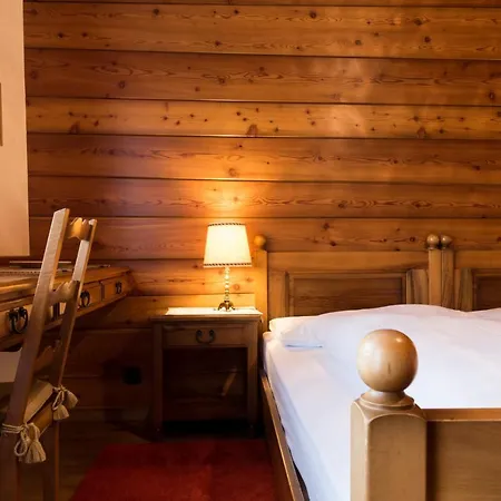 Hotel Swiss Chalet-style Walliser Spycher Riederalp