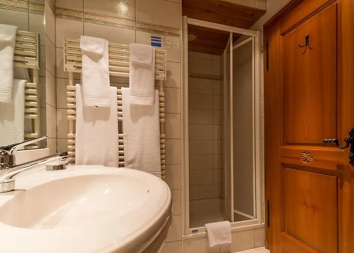 Hotel Swiss Chalet-style Walliser Spycher 3*